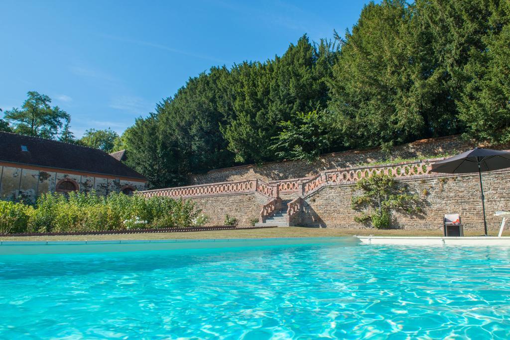 Le Manoir de Bénédicte B&B Cahan Esterno foto