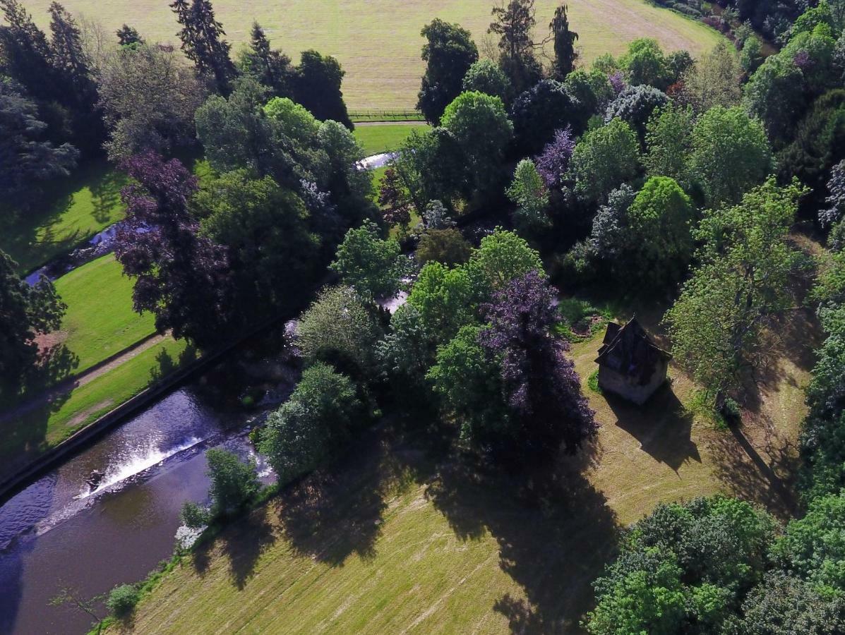 Le Manoir de Bénédicte B&B Cahan Esterno foto
