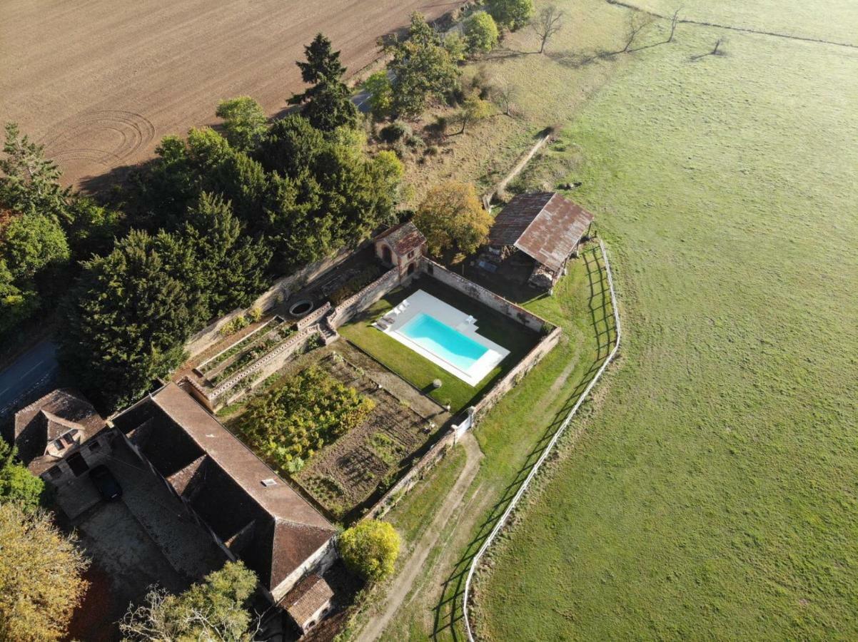 Le Manoir de Bénédicte B&B Cahan Esterno foto